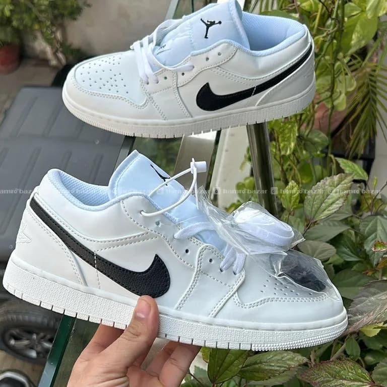 Jordan 1 Low White Black